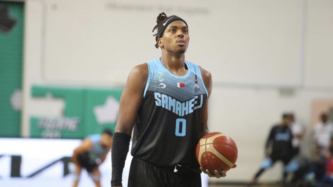 Pemain baru Pacific Caesar, Stephen Lane Hurt