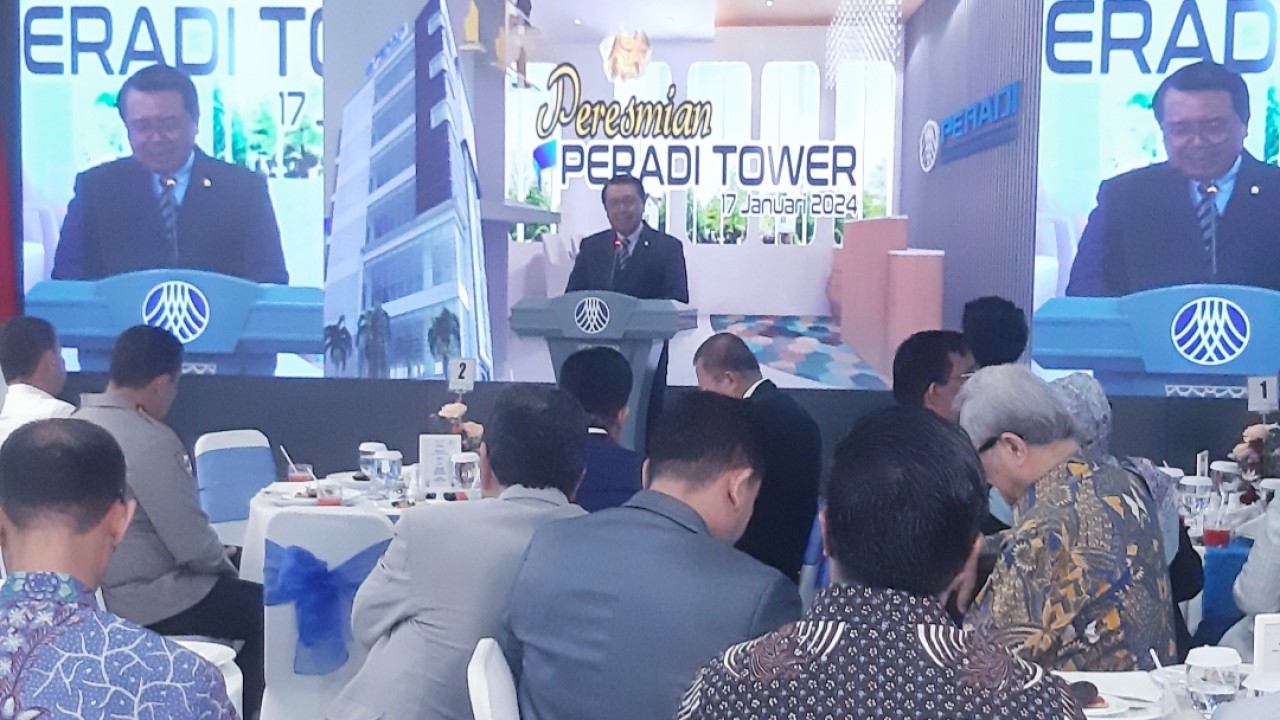 Ketua Mahkamah Agung (MA) Syarifuddin memberi sambutan di acara peresmian Peradi Tower/Nusantaratv.com
