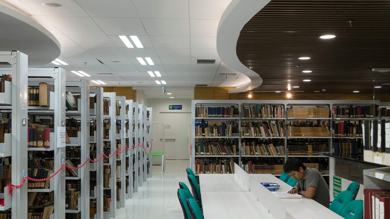 Perpustakaan Nasional (foto: manual.co.id)