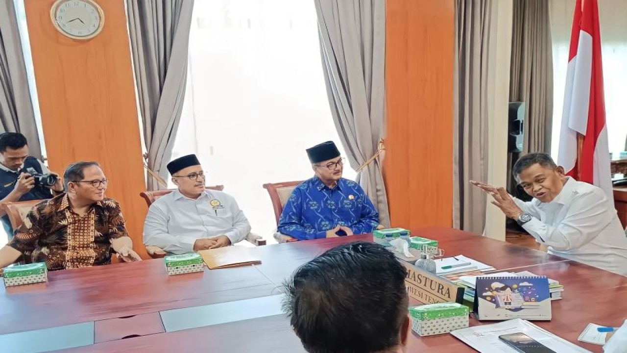Pertemuan antara FKUB Sulteng dengan Gubernur Sulteng H Rusdy Mastura di Palu, Rabu, (3/1/2024) (ANTARA/HO-FKUB Sulteng)