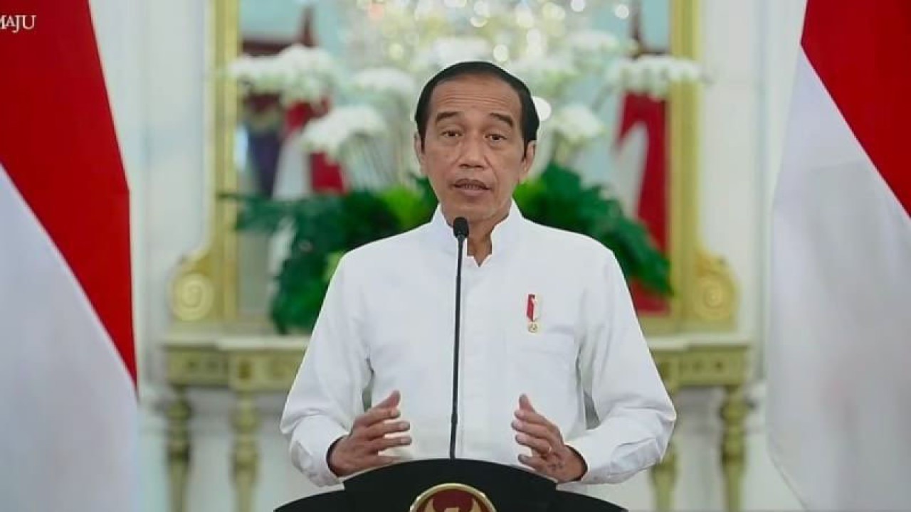 Arsip foto - Tangkapan Layar Presiden Jokowi menyampaikan sambutan secara virtual dalam sebuah seminar daring, dipantau di Jakarta, Rabu (15/9). (ANTARA/Indra Arief)