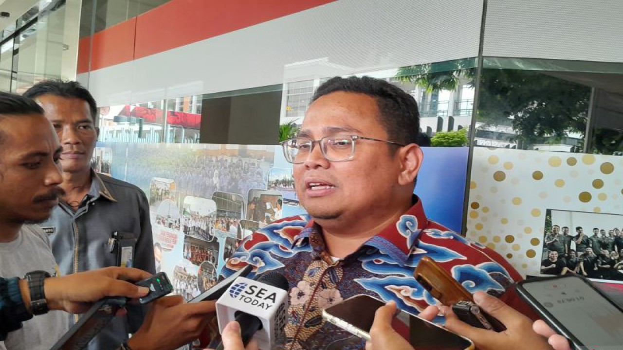 Ketua Bawaslu RI Rahmat Bagja di Kantor Bawaslu RI, Jakarta, Kamis (18/1/2024). ANTARA/Lintang Prameswari