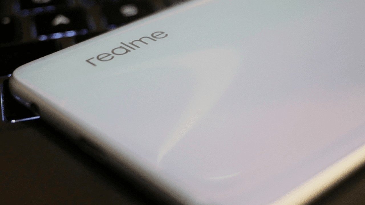 Ilustrasi. Ponsel Realme. (Istimewa)