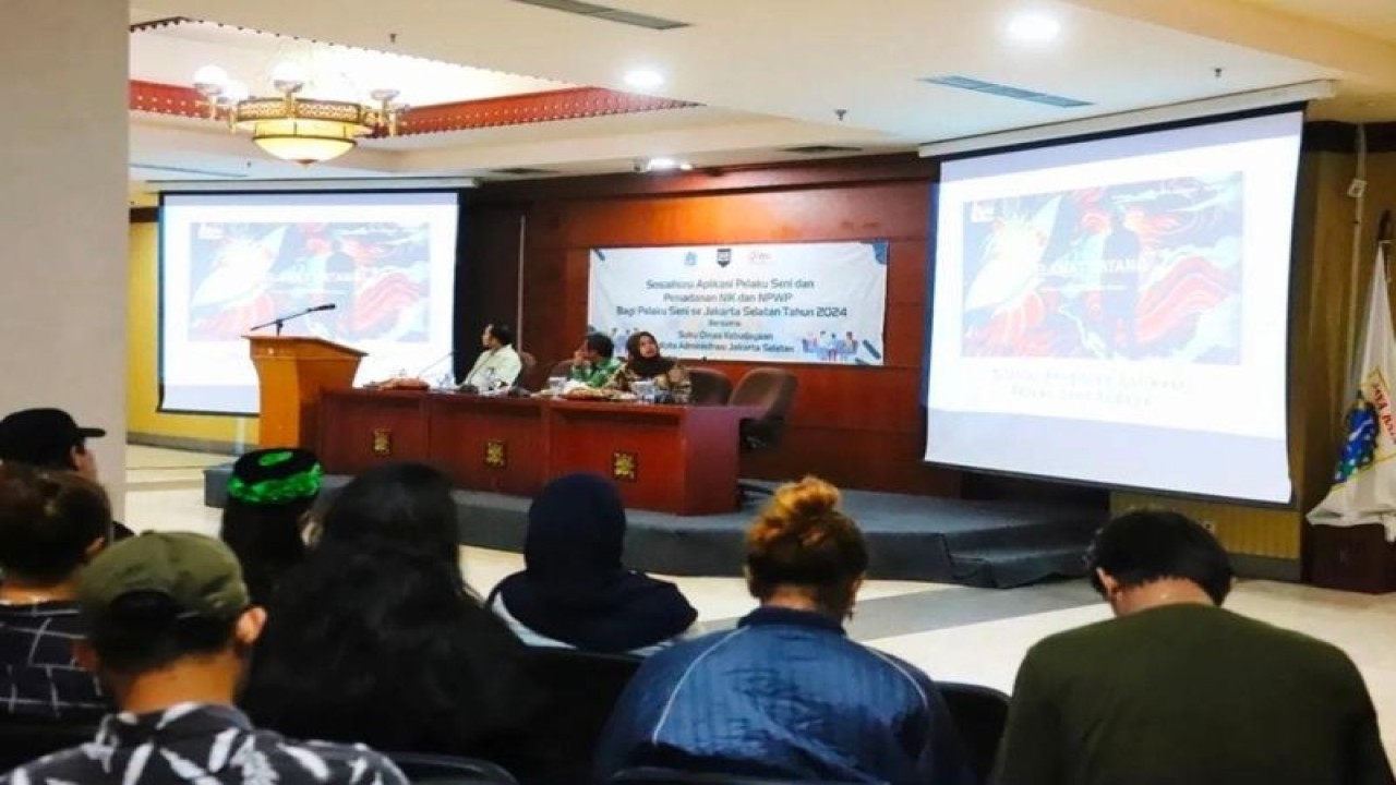 Suku Dinas Kebudayaan (Sudinbud) Jakarta Selatan (Jaksel) melakukan sosialisasi aplikasi "Pelaku Seni" kepada 150 pelaku seni se-Jakarta Selatan. ANTARA/HO