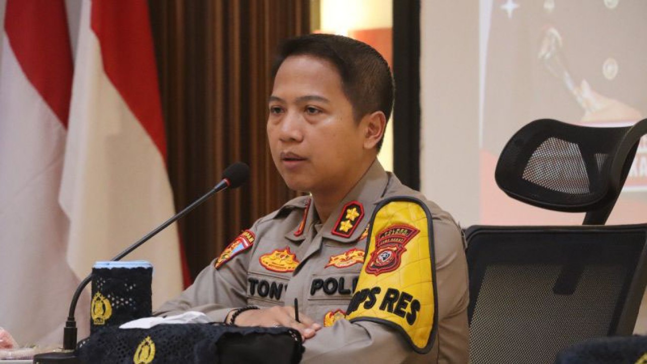 Kapolres Sukabumi AKBP  Toni Prasetyo Yudhangkoro. ANTARA/Aditya Rohman
