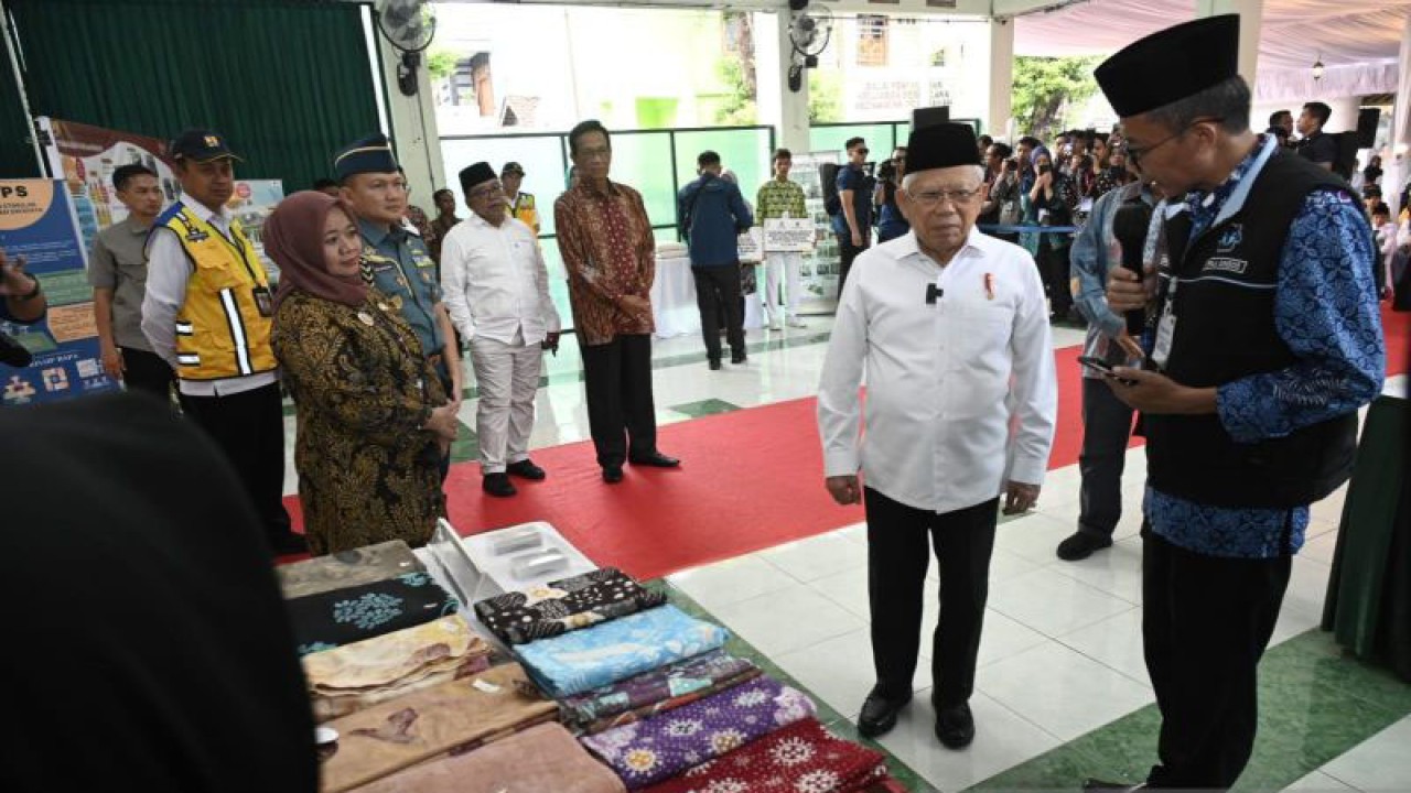 Wapres Ma'ruf Amin dalam kunjungan kerja di Sleman, Yogyakarta, Selasa (9/1/2024). ANTARA/HO-BPMI Setwapres
