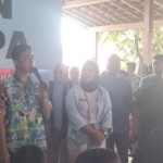 Calon Wakil Presiden RI Gibran Rakabuming Raka di balai warga kawasan Cipayung, Depok, Jawa Barat, Jumat (2/2/2024). ANTARA/Walda-1706847922