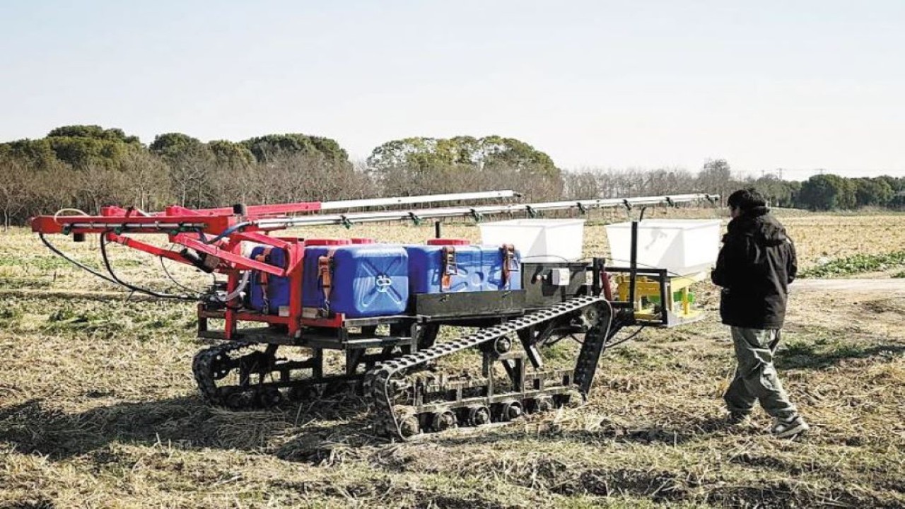 Pertanian di China menggunakan robot berbasis kecerdasan buatan mulai dari menanam hingga panen. (Gizmochina)