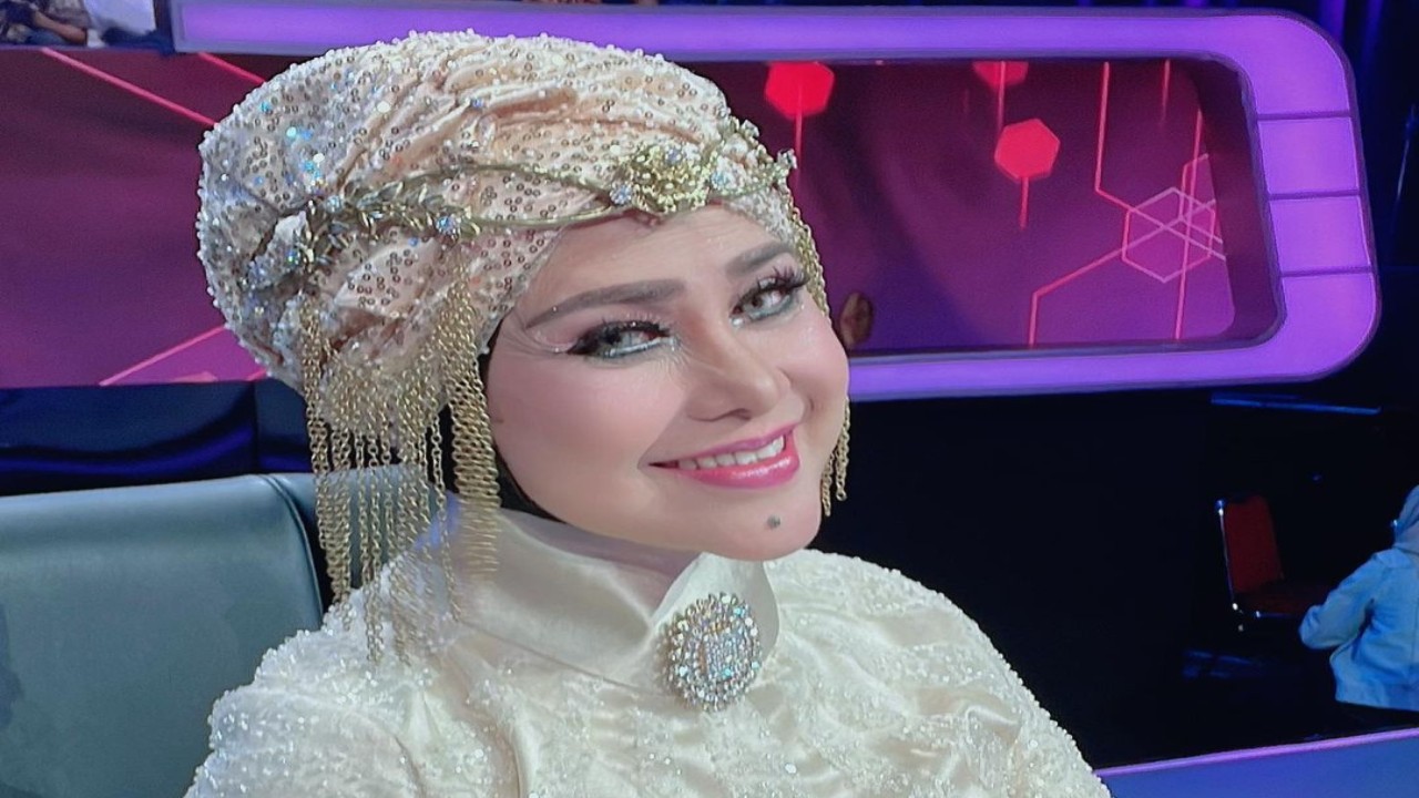 Elvy Sukaesih. (Foto: Instagram @elvy_sukaesih)