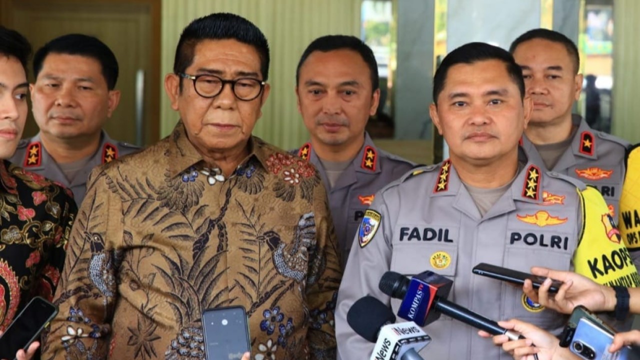 Henry Yoso dan Kabaharkam Komjen Fadil Imran.