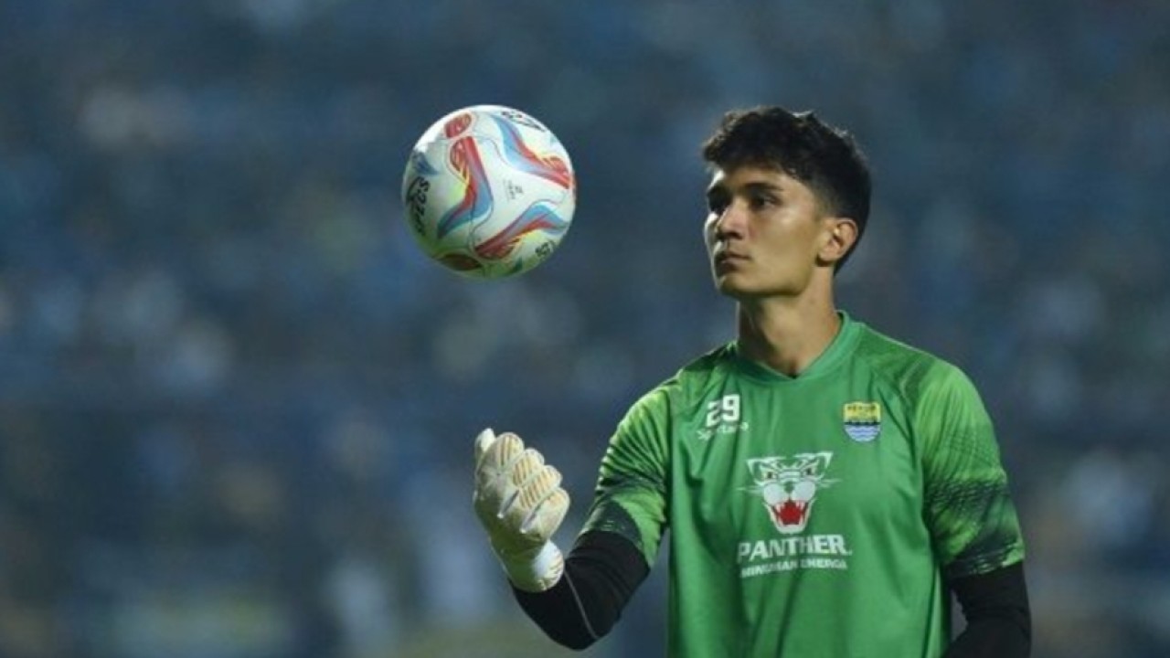 Kiper Persib Bandung, Kevin Mendoza