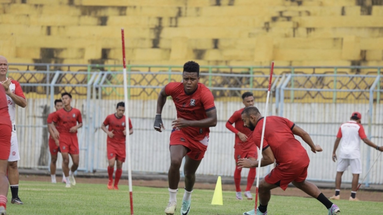 Latihan skuad Madura United