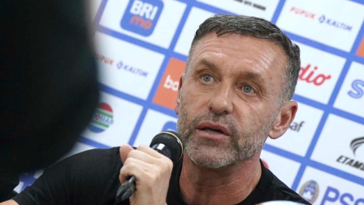 Pelatih Persija Thomas Doll