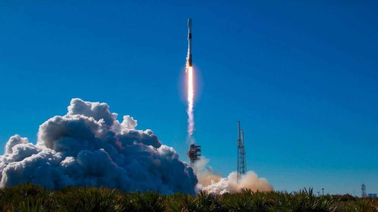 PT Telkom Indonesia (Persero) Tbk (Telkom) bersama anak usahanya, Telkomsat sukses meluncurkan Satelit Merah Putih 2 dari Cape Canaveral, Florida, Amerika Serikat (AS), pada Rabu (21/2/2024) pukul 03.11 WIB. (Foto Istimewa)