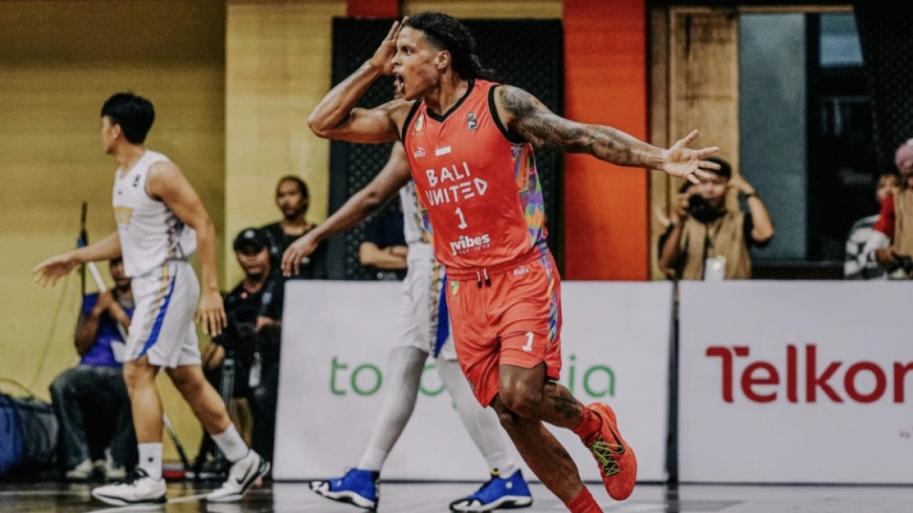 Selebrasi skuad Bali United Basketball