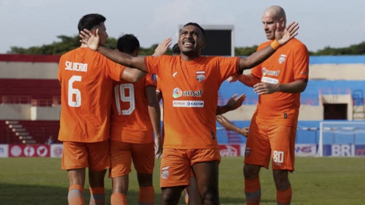 Selebrasi skuad Borneo FC