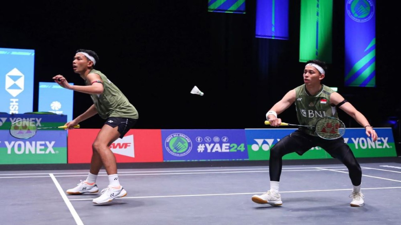 Ganda putra Indonesia Fajar Alfian/Muhammad Rian Ardianto melangkah mulus ke babak 16 besar All England 2024 usai mengalahkan wakil China Taipei, Fang-Chih Lee/Fang-Jen Lee (21-13 dan 21-9), pada Rabu (13/3/2024). (Foto: Humas PBSI)