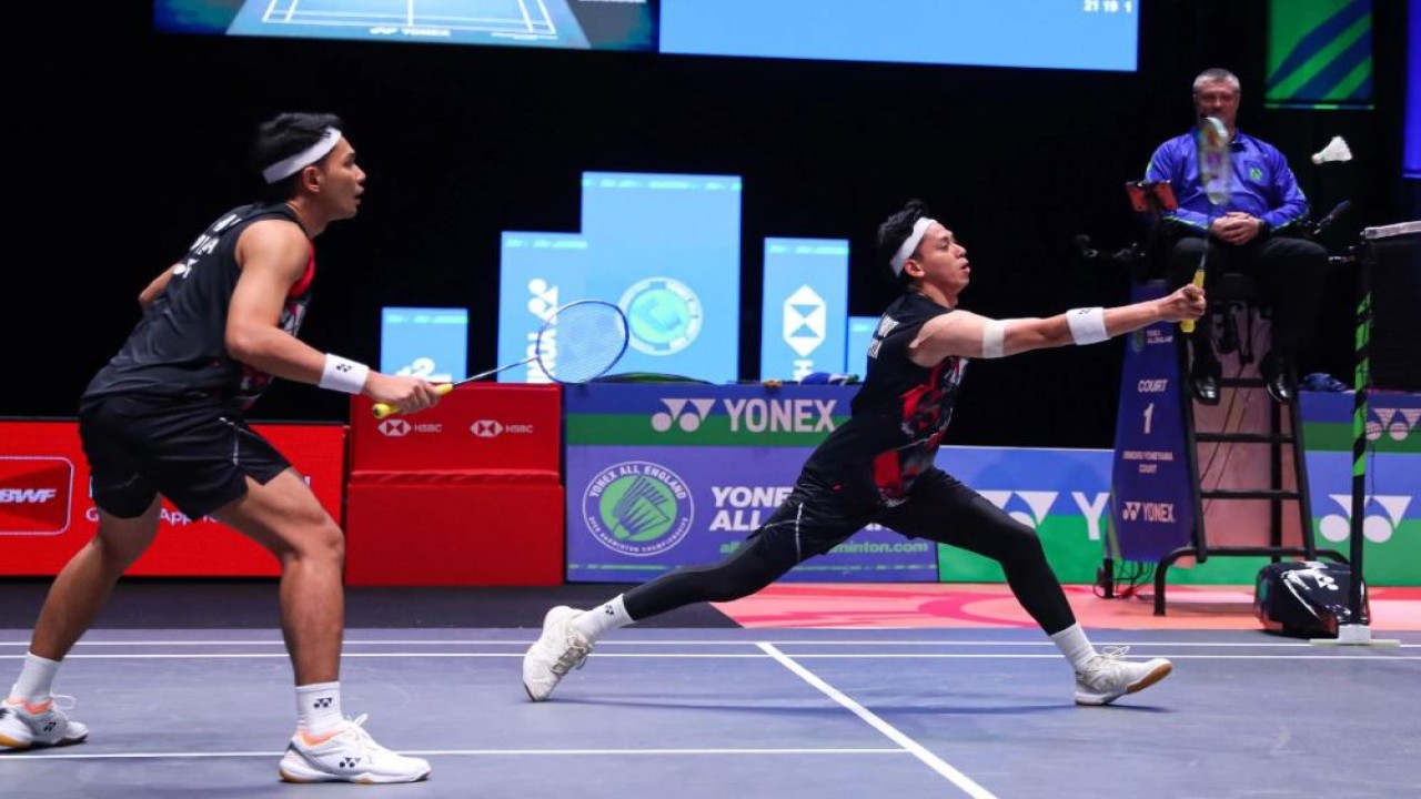 Ganda putra Indonesia Fajar Alfian/Muhammad Rian Ardianto saat berlaga di perempat final All England Open 2024, Jumat (15/3/2024). (Foto: Humas PBSI)