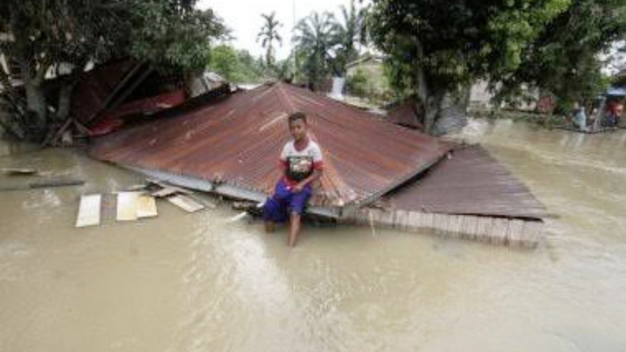 Banjir terjang Palopo hingga ketinggian 1,5 meter