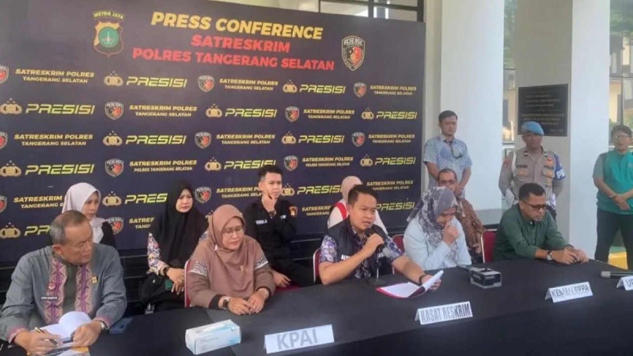 Konferensi pers Polres Tangerang Selatan terkait kasus bullying di Binus School Serpong. (Antara)