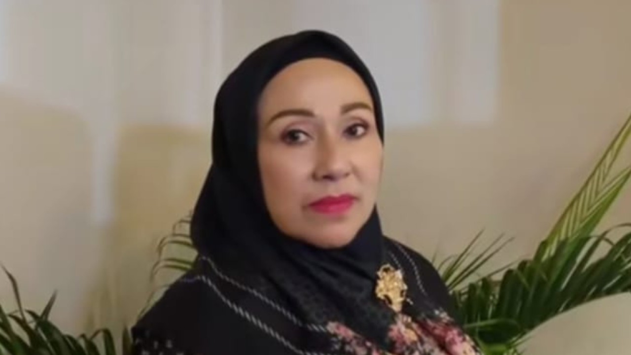 Camelia Malik (TikTok @p1sangkubelummasak)