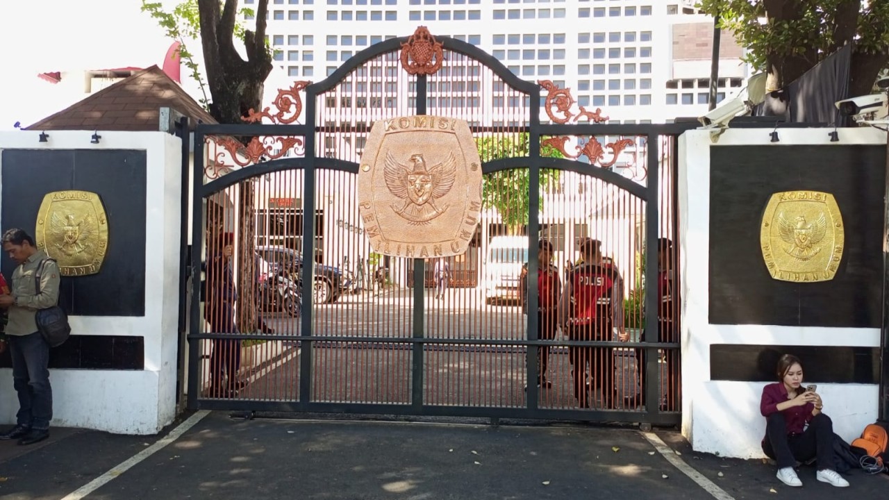 Depan kantor KPU RI.