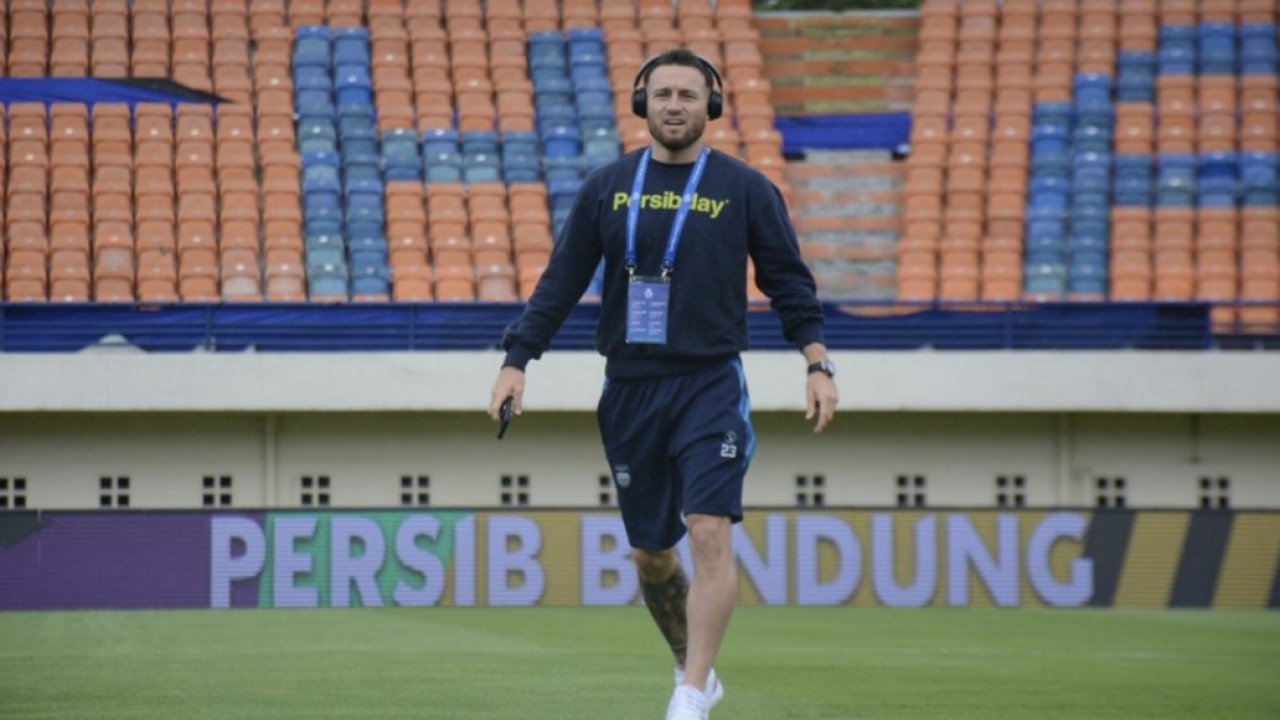 Gelandang Persib Bandung, Marc Klok