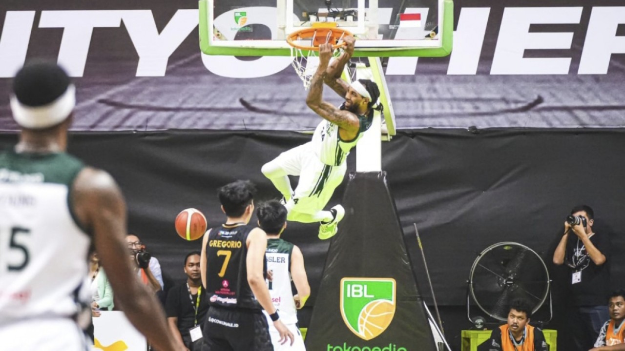 Laga Borneo Hornbills vs Pacific Caesar