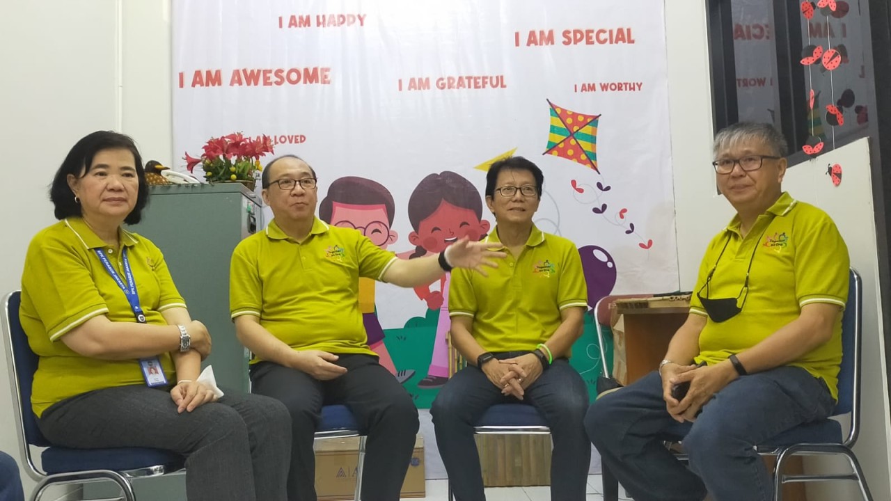 Dari kiri ke kanan, Deputi Direktur Pelaksana BPK PenaburJakarta Etiwati, Ketua Yayasan BPK Penabur Adri Lazuardi, Ketua BPK Penabur Jakarta Kenny Lim dan Pengurus BPK Penabur Jakarta Jahja, Kristiantara Gunawan memberikan keterangan pers terkait Penabur Kids Fest 2024.