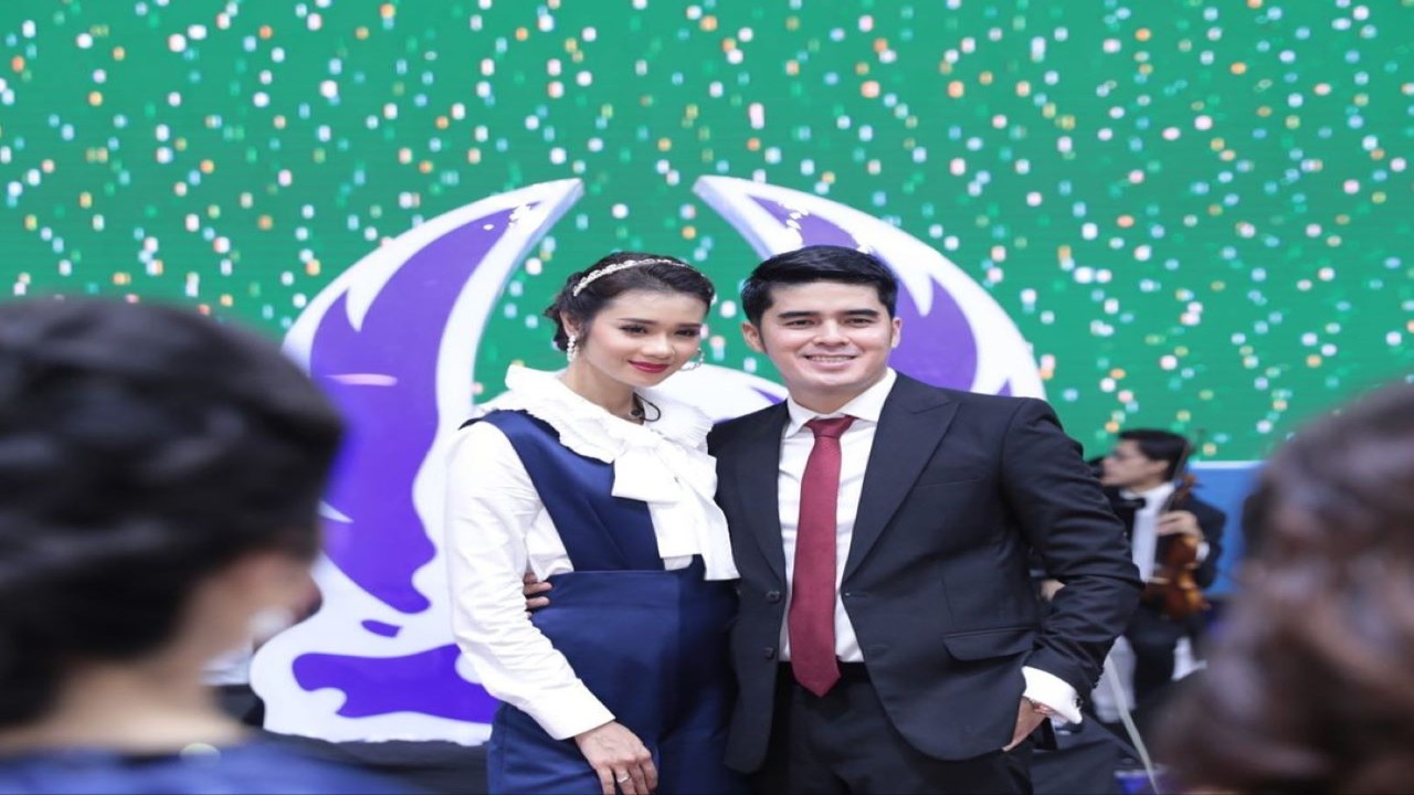 Pendeta Gideon Simanjuntak bersama Istrinya Amanda Zevannya - Instagram @gideonsmnjtk