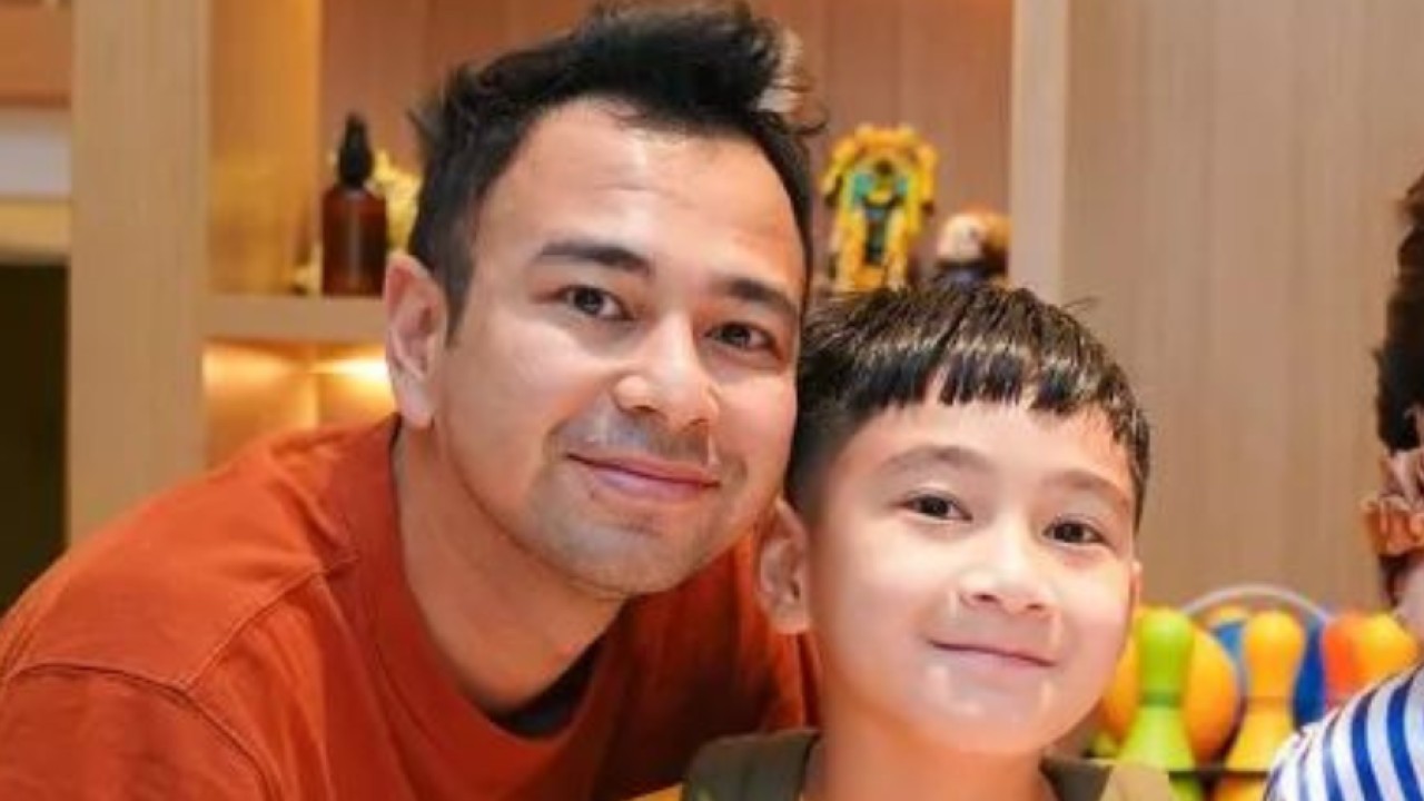 Raffi Ahmad dan Rafathar (Instagram @rafatharmalikahmad.daily)