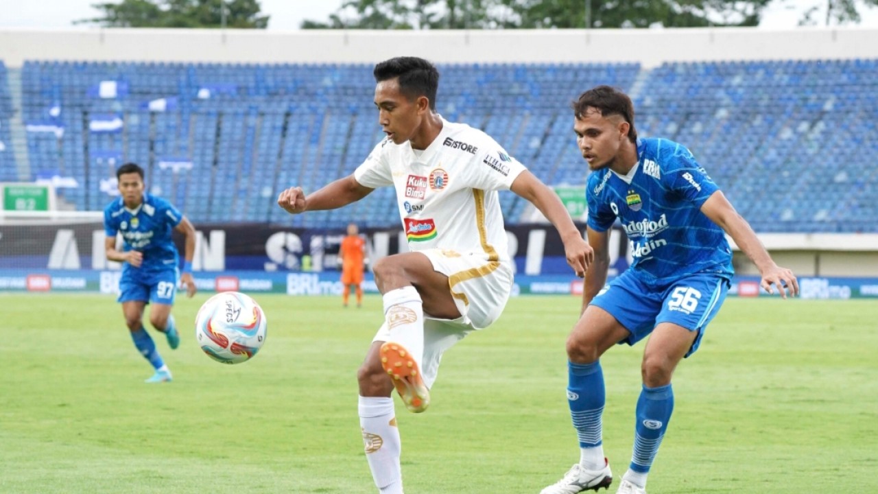 Rezaldi Hehanusa di laga Persib vs Persija