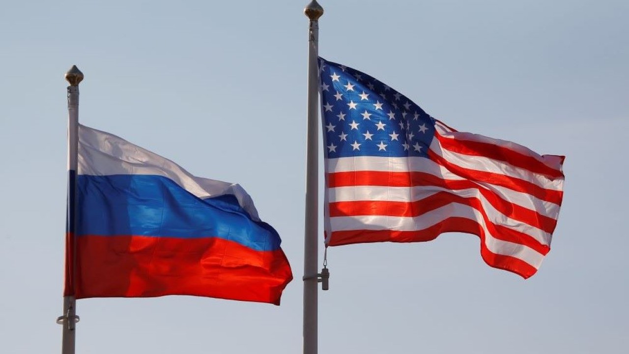 Ilustrasi. Bendera Amerika Serikat dan Rusia. (Foto; Reuters)