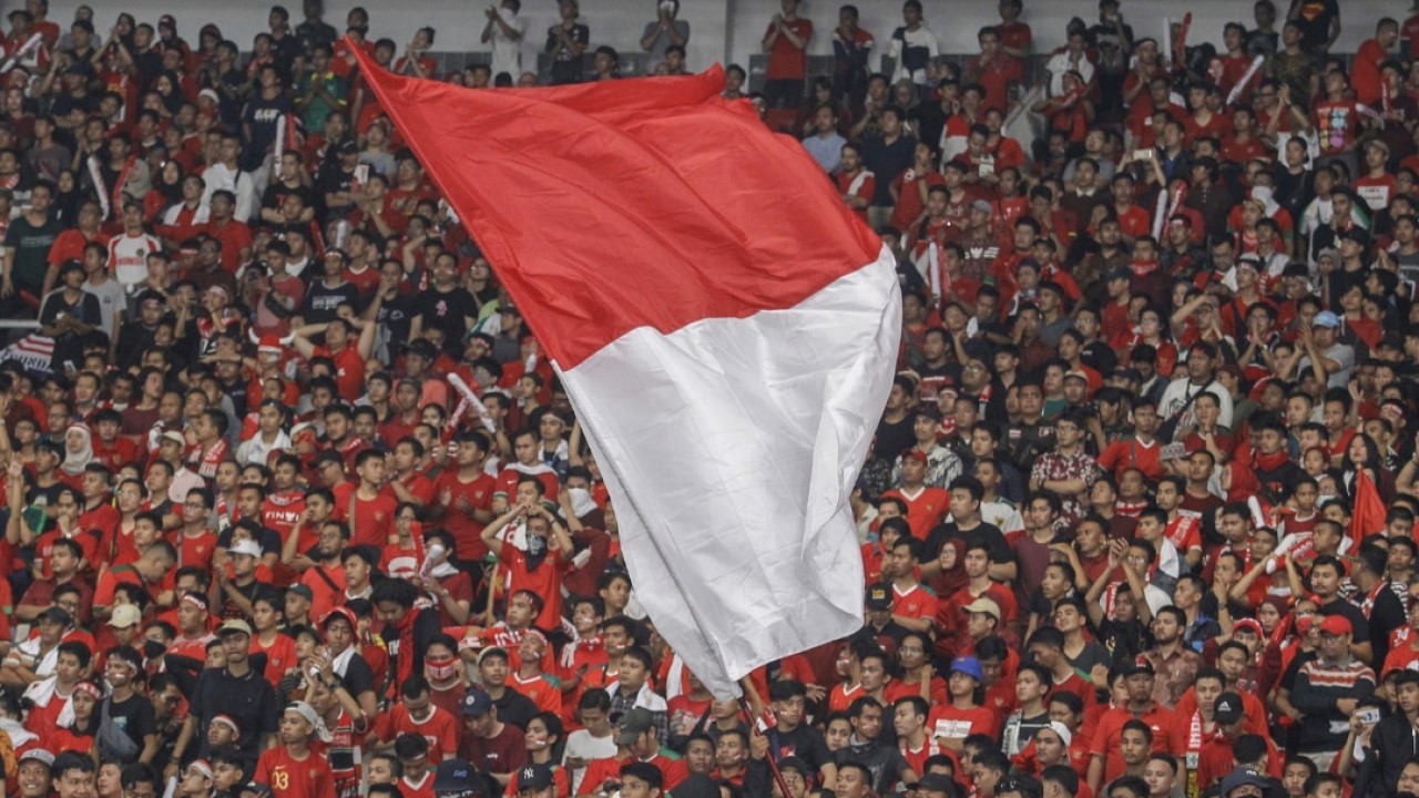 Suporter Timnas Indonesia di Stadion Gelora Bung Karno
