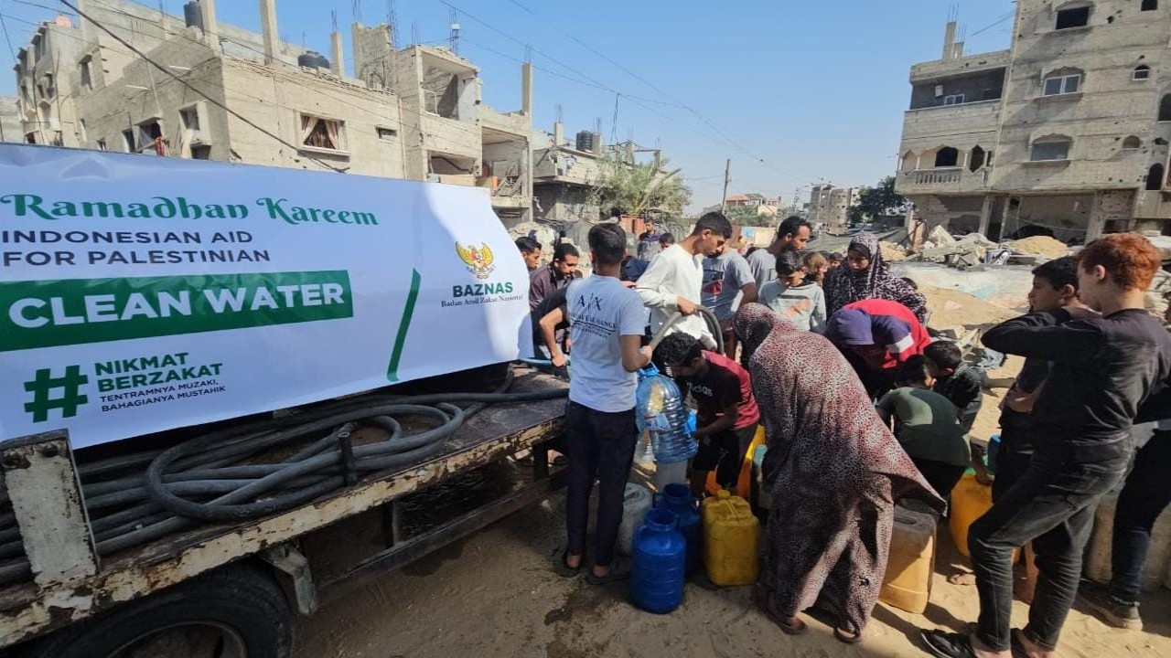 Baznas RI menyalurkan bantuan air bersih untuk masyarakat Gaza di Palestina/ist