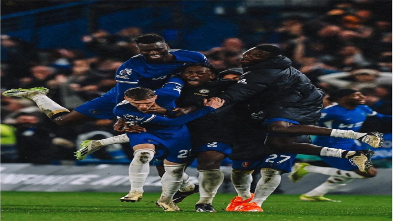 Pemain Chelsea saat merayakan gol Cole Palmer