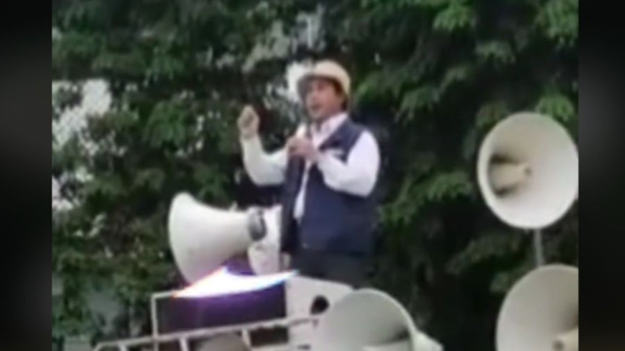 Demo anak abah mau lempar tingkat Nabi Musa (TikTok @ibnu.saechu)