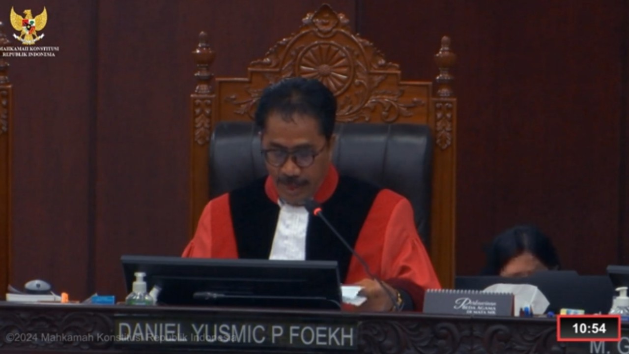 Hakim MK Daniel Yusmic Pancastaki. (YouTube)