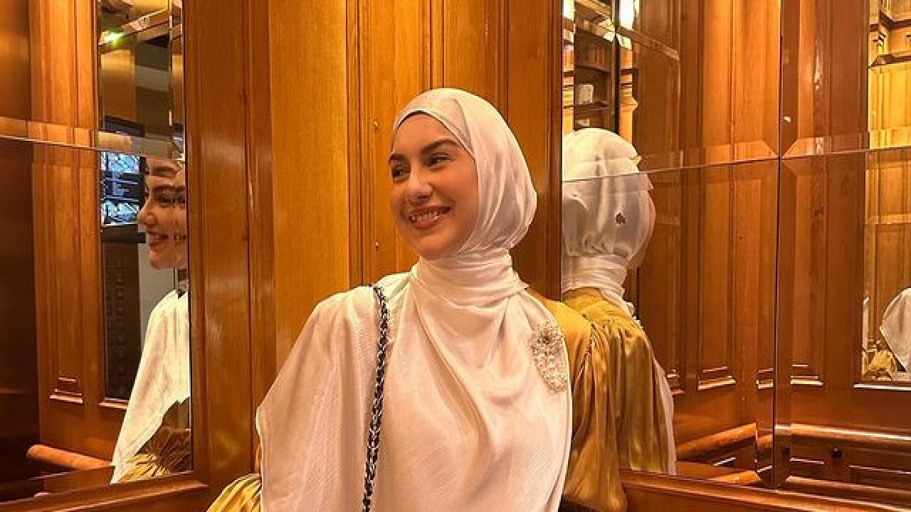 Irish Bella (Instagram)