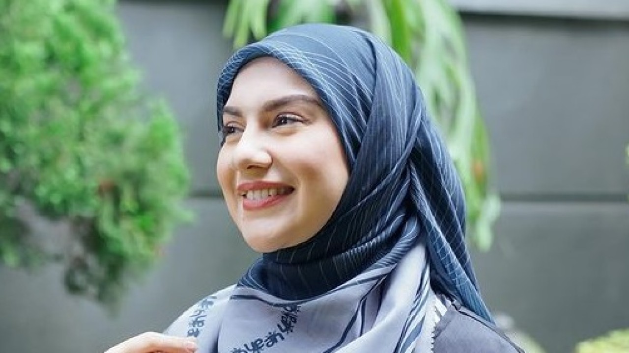 Irish Bella (Instagram)