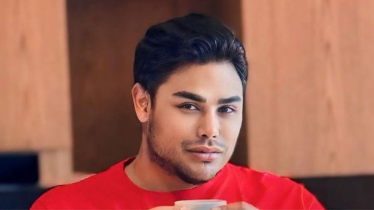 Ivan Guanawan (Instagram  @ivan_gunawan)