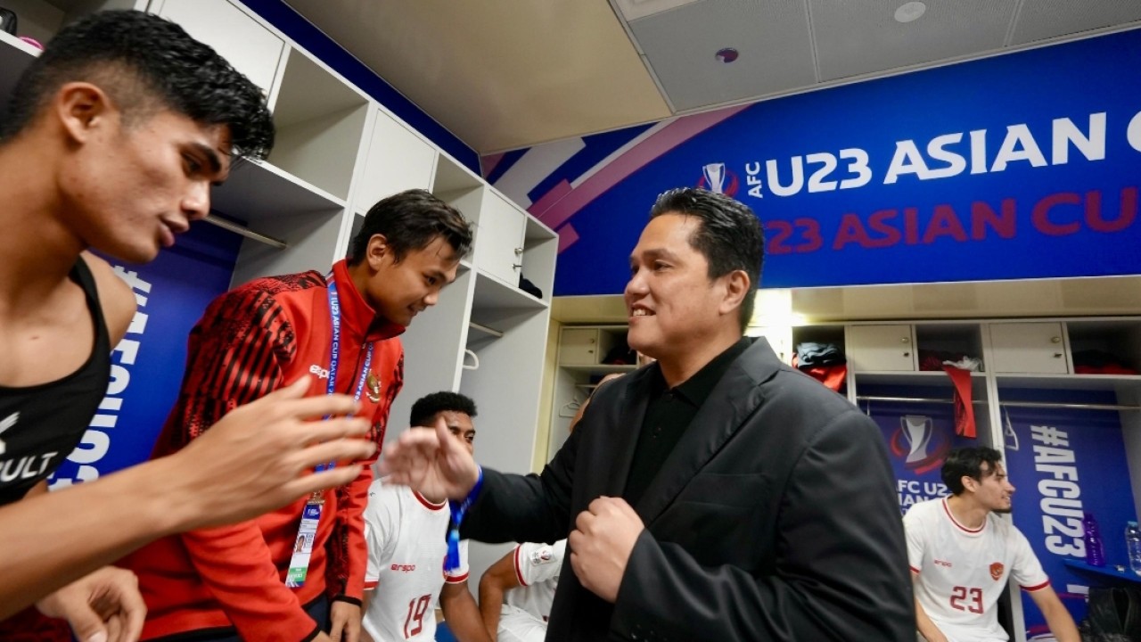 Ketua umum PSSI Erick Thohir kunjungi ruang ganti pemain Timnas Indonesia