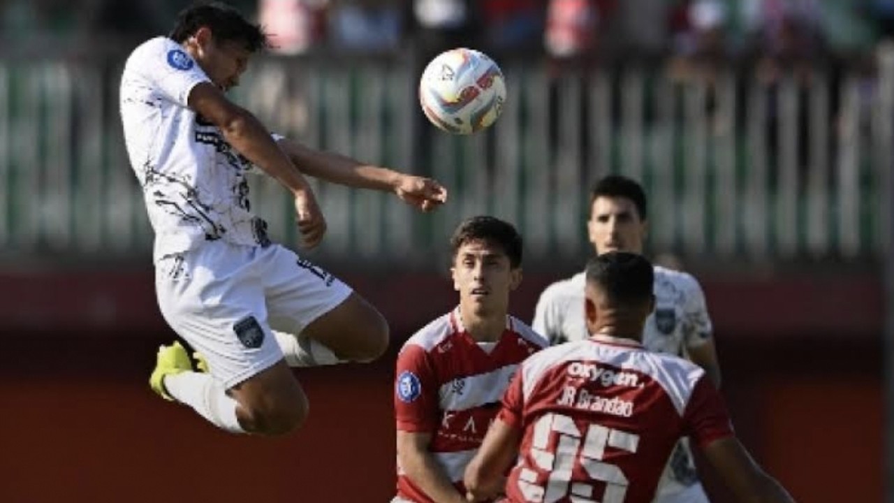 Laga Borneo FC vs Madura United