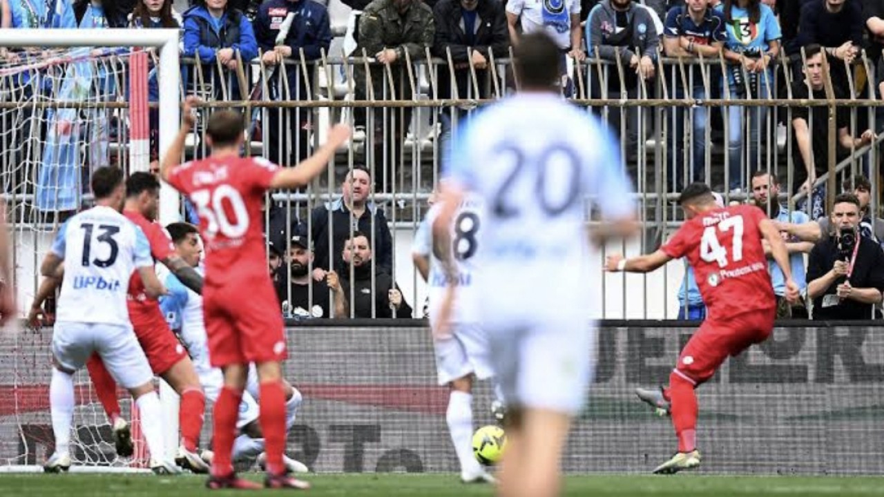 Laga Monza vs Napoli di Serie A Italia musim 2022/23