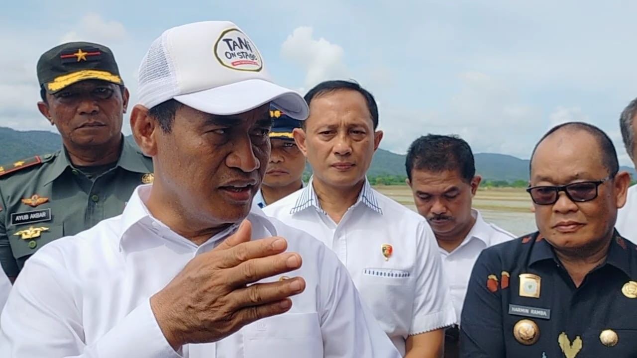 Mentan Amran Sulaiman/ist