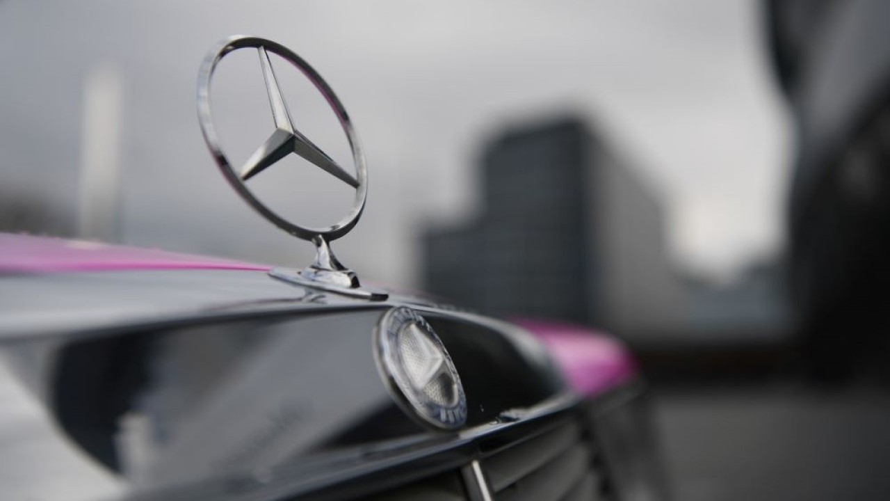Ilustrasi. Logo Mercedes-Benz. (Foto: Reuters)