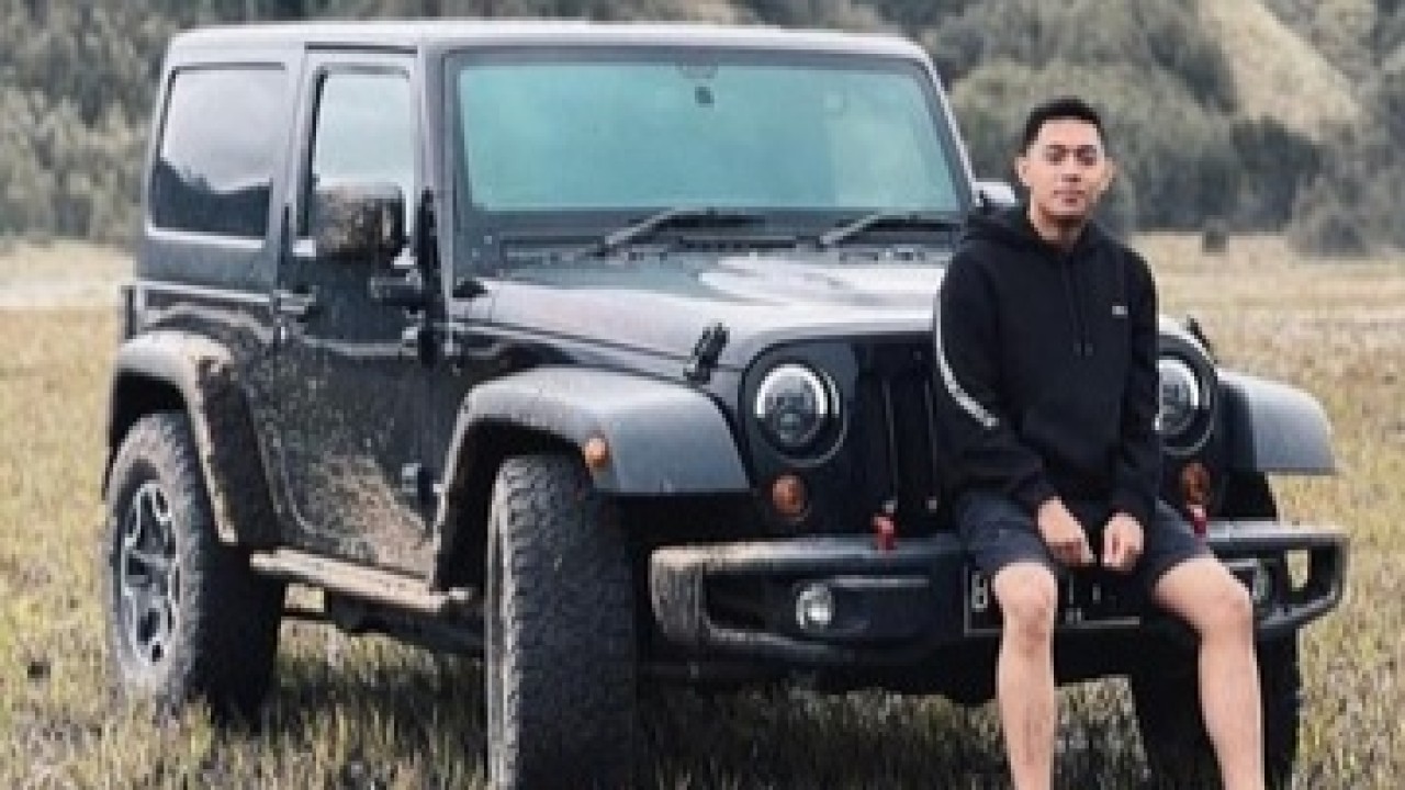 Mario Dandy dan mobil Rubicon miliknya.