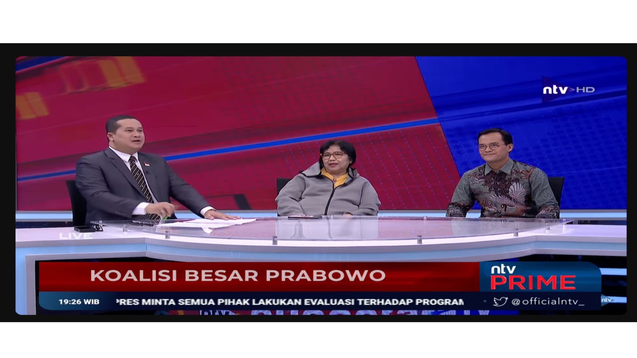 Irma Suryani (tengah) diacara NTV Prime
