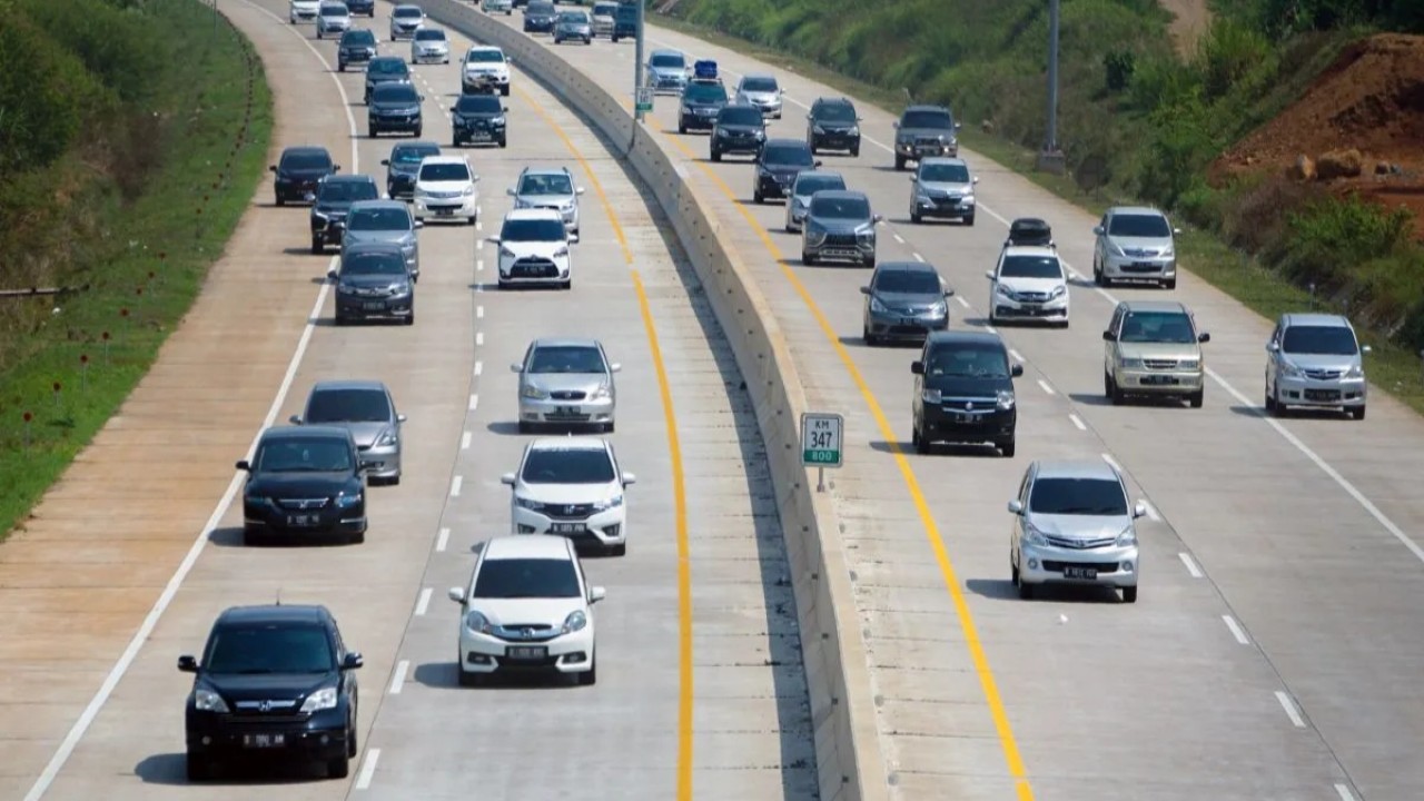 One way di jalan tol Trans Jawa. (Antara)