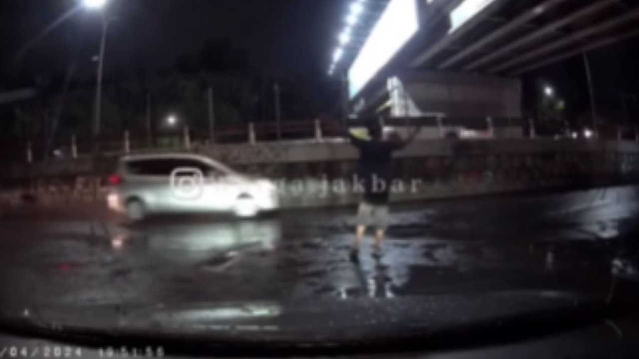 Pak Ogah (Instagram @jktinfo24jam)